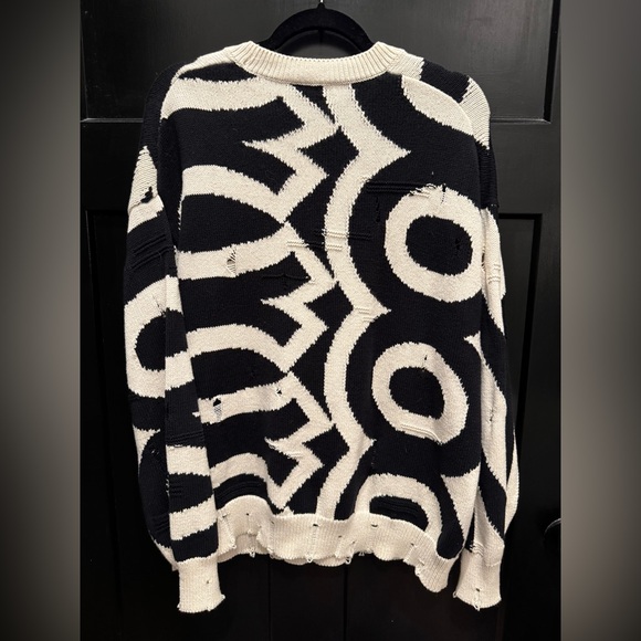 Marc Jacobs Distressed Oversized Knit Sweater – Size Medium - Picture 3 of 4